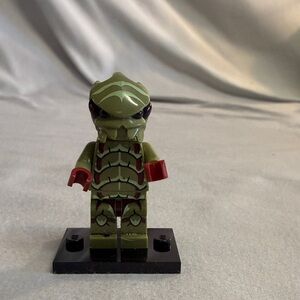 Lego Olive Green Alien Buggoid